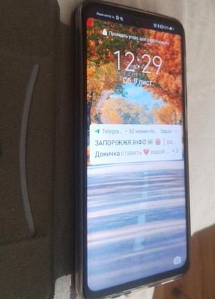 Продам телефон huawei
