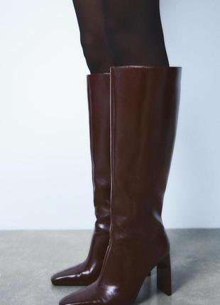 Сапоги высокие бордовые на каблуке zara