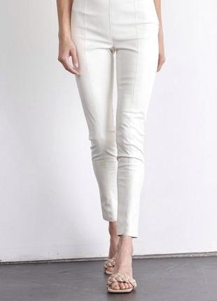 Zara скіні білі штани в полоску