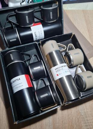 Термос 500  мл с  чашками