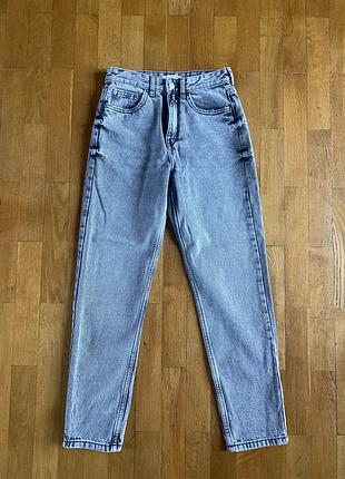 Джинсы