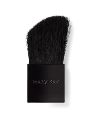Компактная кисть для румян mary kay