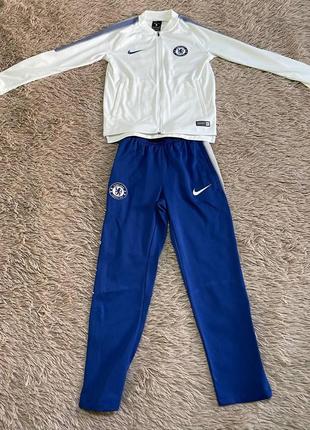 Спортивный комплект nike для мальчика