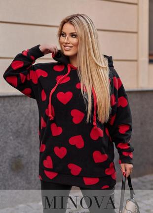 Черно-красное худи в принт "сердечки", больших размеров от 50 до 64