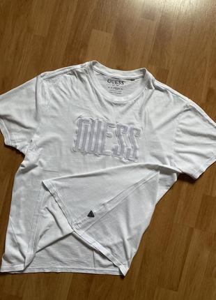 Футболка guess
