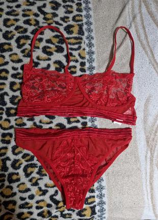 Новий червоний комплект білизни