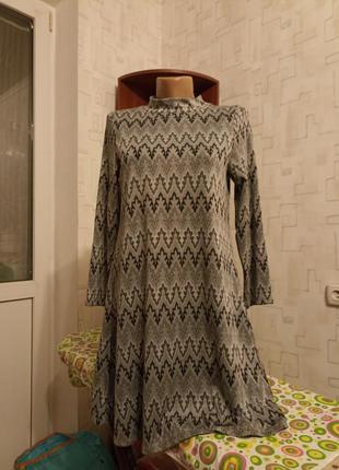 Плаття жіноче р. s