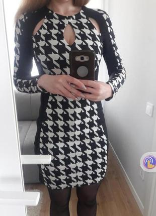 Платье платье с длинным рукавом