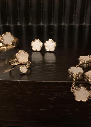 Набор украшений комплект новые брендовые браслет серьги колье цепочка кулон новые...