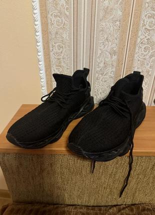 Продам кросівки 2