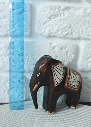 Дерев'яна статуетка слон. ручна робота