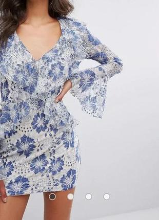Мереживна коротка сукня з квітковим принтом з довгими рукавами від missguided
