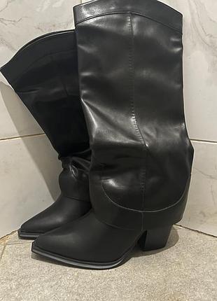 Высокие сапоги на каблуке2 фото