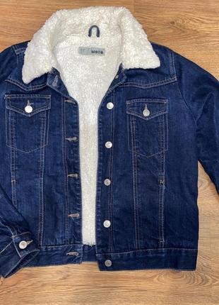 Теплая женская джинсовая курточка