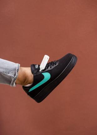 Tiffany & co. x nike air force 1 37