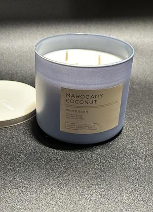 Свеча парфюмированная mahogany coconut 411 g bath and body works