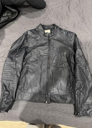 Чтоовіча куртка , бренд mango, штучна шкіра, розмір l/xl