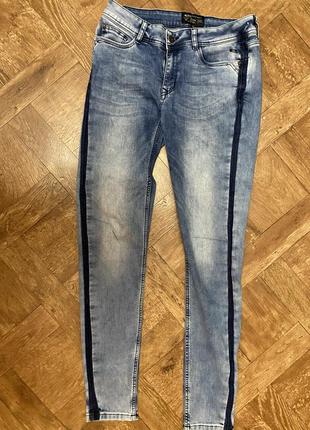 Джинси