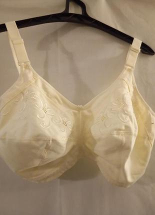 Бюстгалтер