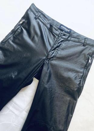 Брюки под кожу клеш