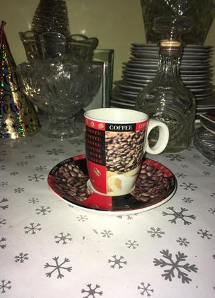 Чашка з блюдцем для кави