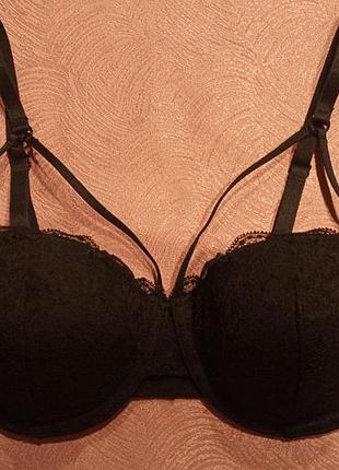 Бюстгалтер эротический кружевной на поролоне с интересной спинкой 75b