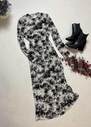 Платье длинное