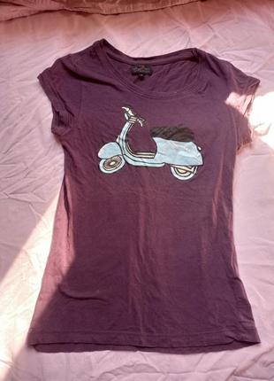 Футболка жіноча