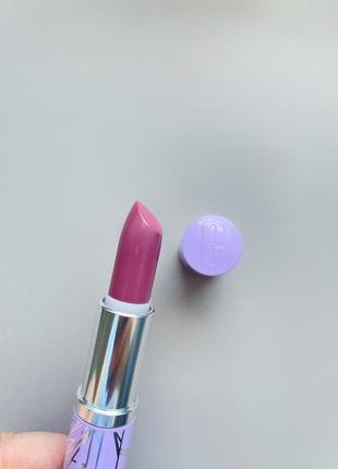 Помада clinique