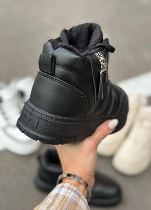 Кроссовки зимние распродаж