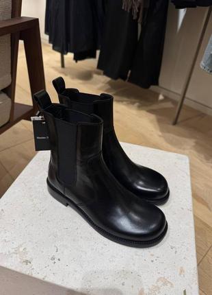 Кожаные ботильоны massimo dutti 1106/450