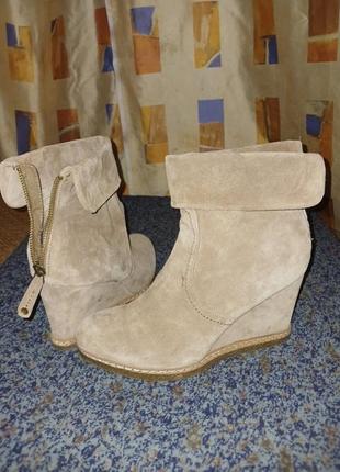 Сапожки на платформе замша