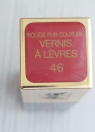 Помада блеск для губyves saint laurent ysl rouge pur couture vernis a levres 46 rouge...