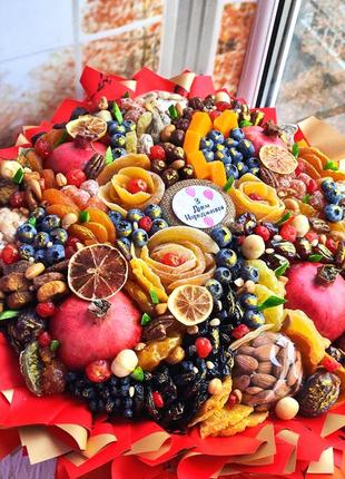 Бокс из сухофруктов