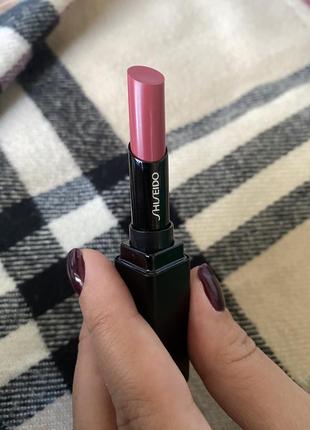 Помада для губ shiseido 207 pink dynasty, visionairy gel lipstick,   1.6 г