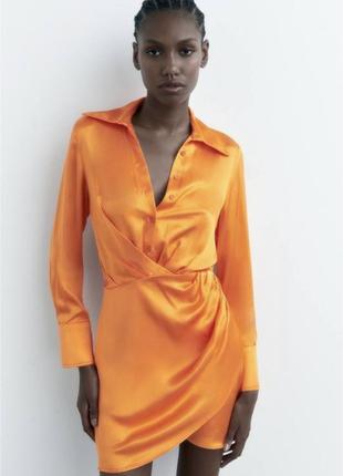 Сияющее оранжевое платье от zara