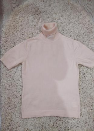 Приємний до тіла светрик,фото не відображає нат.колір, ніжна пудра