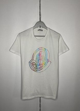 Оригинальная очень крутая футболка moncler из новых коллекций