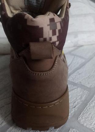 Зимние пиксельные ботинки 5