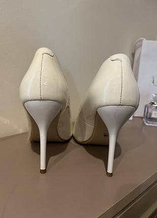 Туфельки кожаные молочные