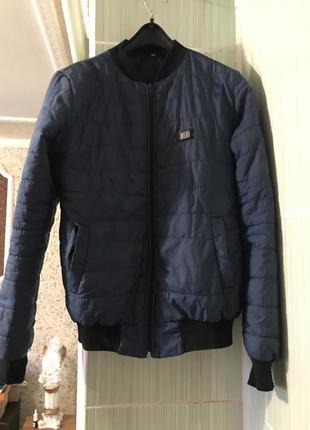 Куртка жіноча