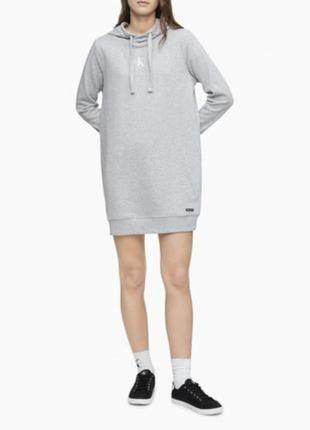Спортивное платье, худи calvin klein.