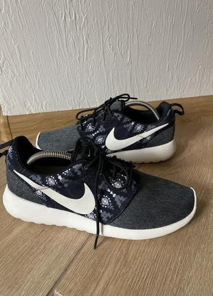 Фірмові кросівки від nike 42