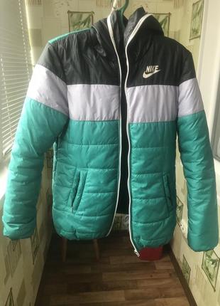 Розпродаж димисезонная куртка