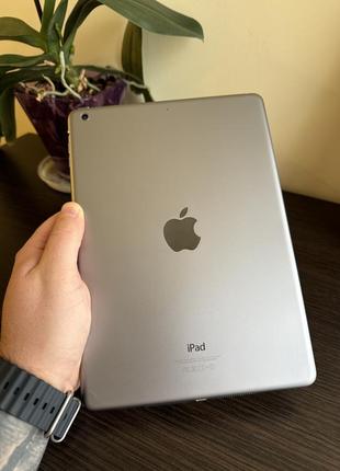 Apple ipad air wi-fi 16gb sace gray-usa стан як новий акб 100% mdm