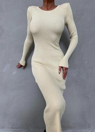 Сукня з гарною спинкою 💥