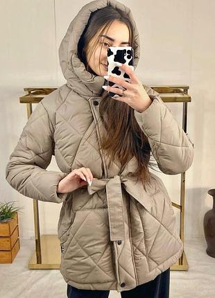 Осенняя курточка на молнии с капюшоном