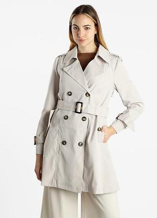 Бежевый тренч