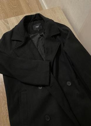 Женское черное пальто oversize