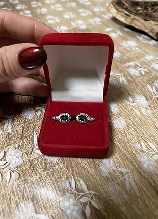 Серебряные серьги с сапфиром
